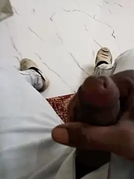 Snapshot of Wet_BunnyFun chatting on 10/16/25, 05:36 Wet BunnyFun online show from 10/16/25, 05:36