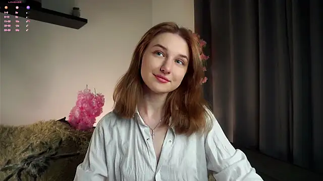 EasterBonney online show from 11/05/25, 11:21