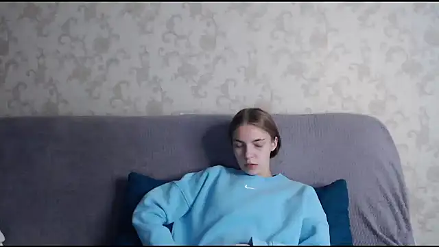 HitGyrl online show from 11/07/25, 08:03