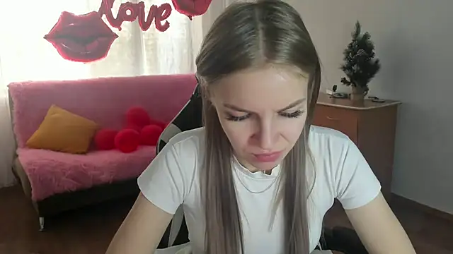 HitGyrl online show from 03/10/26, 08:08