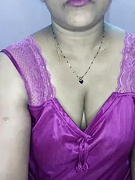 Snapshot of sneha_bebo chatting on 05/27/26, 04:04 sneha bebo online show from 05/27/26, 04:04
