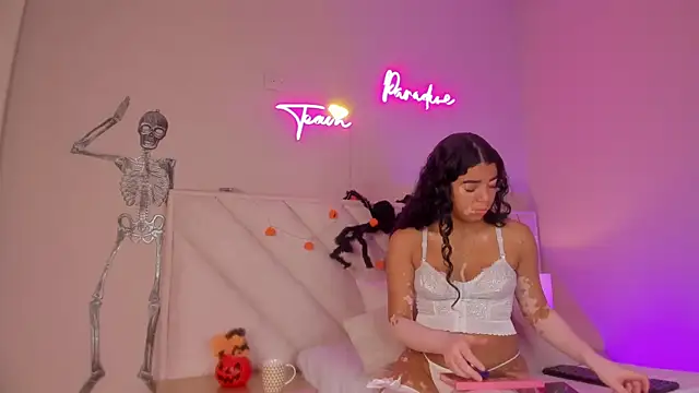 Snapshot of _wendy_x chatting on 11/01/25, 11:34 wendy x online show from 11/01/25, 11:34