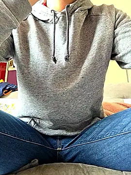 Snapshot of Jo27110 chatting on 10/01/25, 11:38 Jo27110 online show from 10/01/25, 11:38