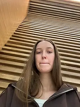 ElliRose online show from 11/30/25, 08:07