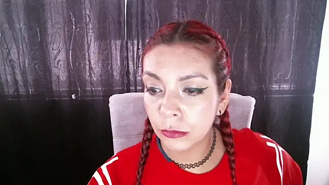 Snapshot of _ari_gato_ chatting on 11/27/25, 05:59 ari gato online show from 11/27/25, 05:59