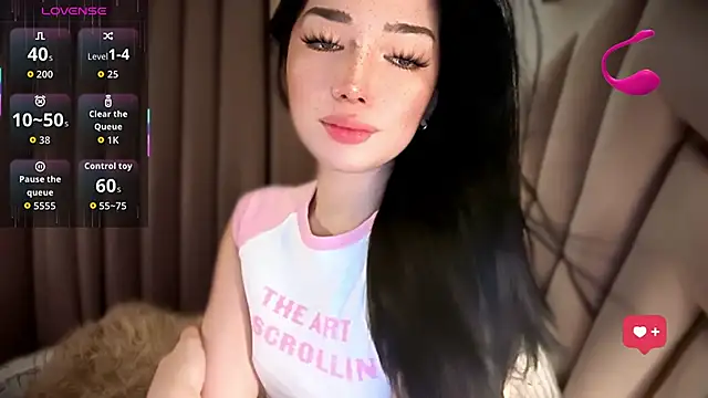 Snapshot of hadahera chatting on 04/12/26, 02:11 hadahera online show from 04/12/26, 02:11