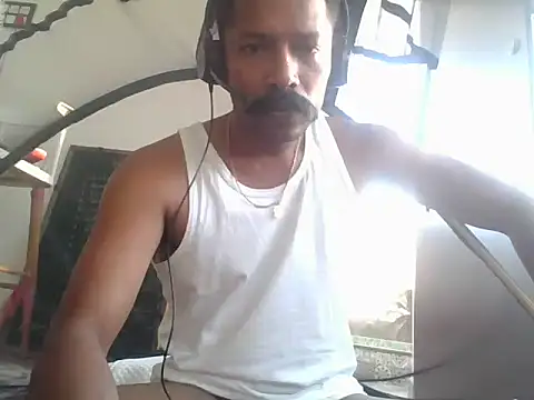 Snapshot of hosur_horny chatting on 04/09/26, 01:27 hosur horny online show from 04/09/26, 01:27