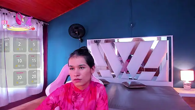 Snapshot of mia_kinky1 chatting on 10/28/25, 06:21 mia kinky1 online show from 10/28/25, 06:21