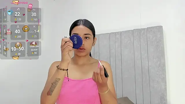 Snapshot of RousyMoon chatting on 10/18/25, 12:39 RousyMoon online show from 10/18/25, 12:39