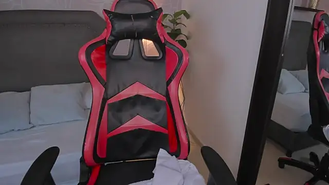 anagil  online show from 03/02/26, 02:02