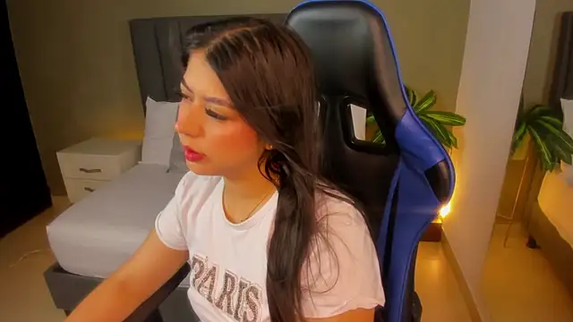 anagil  online show from 04/08/26, 01:44