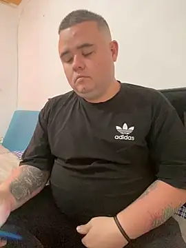 Snapshot of Chimbo-1996 chatting on 09/30/25, 08:58 Chimbo-1996 online show from 09/30/25, 08:58