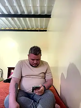 Snapshot of Chimbo-1996 chatting on 01/13/26, 05:18 Chimbo-1996 online show from 01/13/26, 05:18