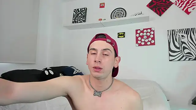 Snapshot of mathewconelly chatting on 10/14/25, 08:53 mathewconelly online show from 10/14/25, 08:53