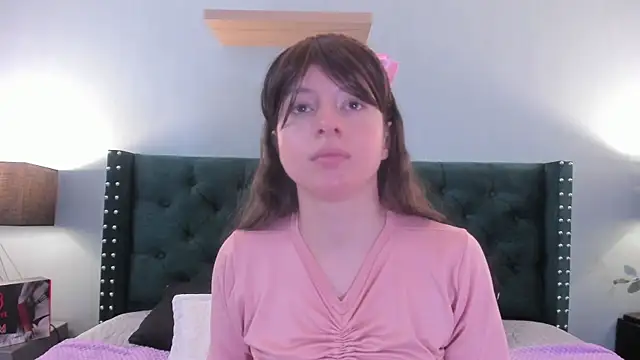 Snapshot of VioletaNova chatting on 05/11/26, 02:45 VioletaNova online show from 05/11/26, 02:45