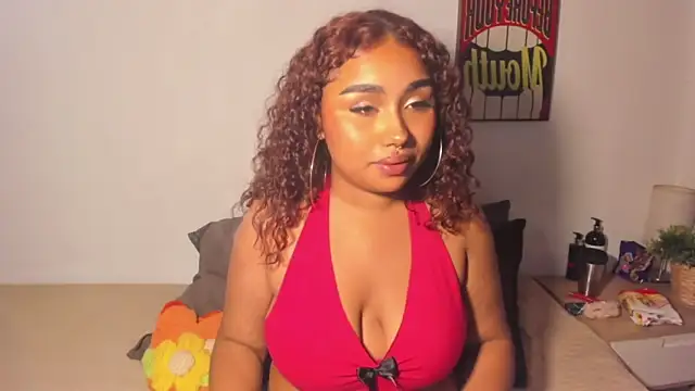 Snapshot of Honeyyy_Brown chatting on 11/11/25, 08:53 Honeyyy Brown online show from 11/11/25, 08:53