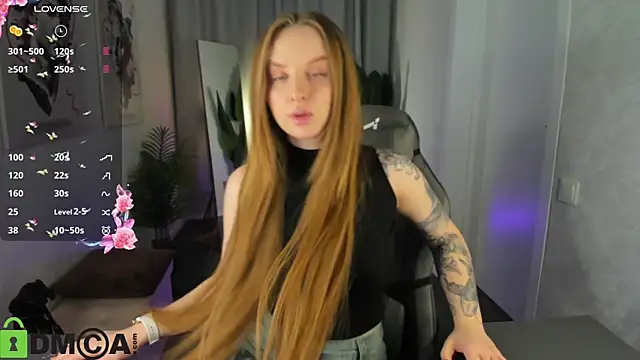 Snapshot of Rina_Panic chatting on 03/06/26, 01:02 Rina Panic online show from 03/06/26, 01:02