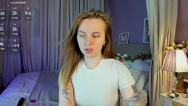 Snapshot of Rina_Panic chatting on 04/11/26, 01:10 Rina Panic online show from 04/11/26, 01:10