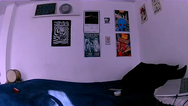 Snapshot of plutonbluemooon333 chatting on 04/08/26, 09:26 plutonbluemooon333 online show from 04/08/26, 09:26