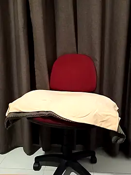 Snapshot of Hot_Zneha chatting on 04/06/26, 12:19 Hot Zneha online show from 04/06/26, 12:19