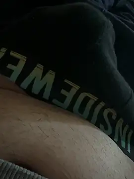 Snapshot of elcalabacin chatting on 03/27/26, 04:40 elcalabacin online show from 03/27/26, 04:40