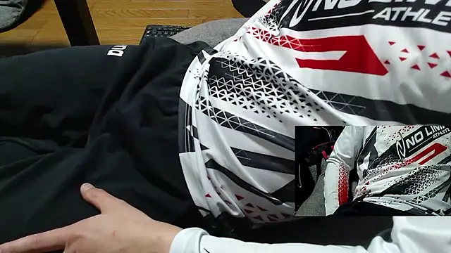 Snapshot of Yasu2000 chatting on 03/14/26, 10:21 Yasu2000 online show from 03/14/26, 10:21