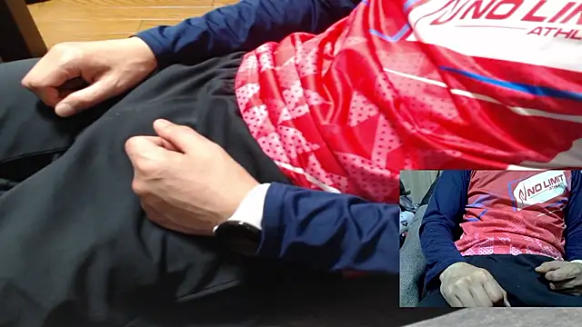 Snapshot of Yasu2000 chatting on 04/21/26, 01:42 Yasu2000 online show from 04/21/26, 01:42