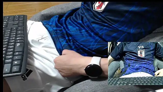 Snapshot of Yasu2000 chatting on 05/09/26, 12:16 Yasu2000 online show from 05/09/26, 12:16