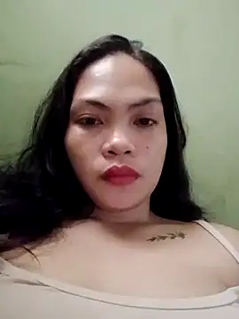 missluvv online show from 10/23/25, 12:43