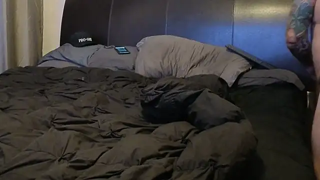 Snapshot of pantyhoselover54 chatting on 10/22/25, 12:22 pantyhoselover54 online show from 10/22/25, 12:22