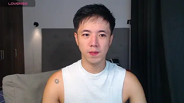 Addictiveboi online show from 11/28/25, 01:19