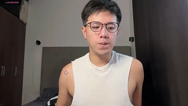 Addictiveboi online show from 05/09/26, 02:17