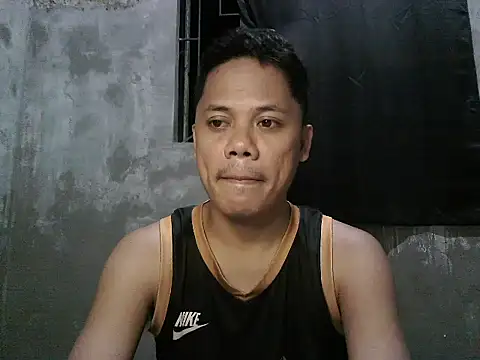 Snapshot of asian_priince chatting on 12/15/25, 05:28 asian priince online show from 12/15/25, 05:28