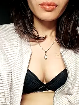 Hinna x online show from 11/16/25, 08:36