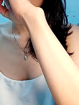 Hinna x online show from 04/17/26, 10:13