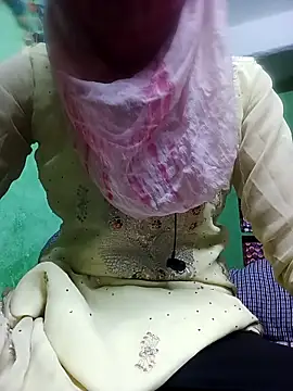 Snapshot of kajalbhabhi44 chatting on 03/04/26, 06:19 kajalbhabhi44 online show from 03/04/26, 06:19