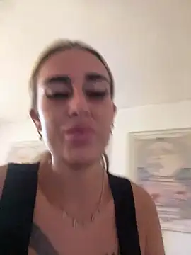 EllieMaeBaby online show from 07/06/26, 06:54