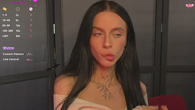 livia starwars online show from 11/27/25, 09:17