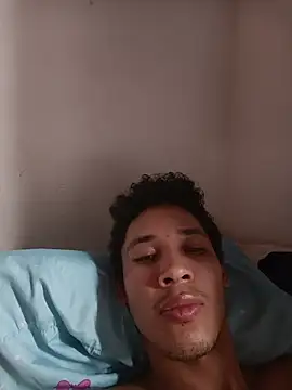 Snapshot of RuiMaddoox chatting on 10/31/25, 04:30 RuiMaddoox online show from 10/31/25, 04:30