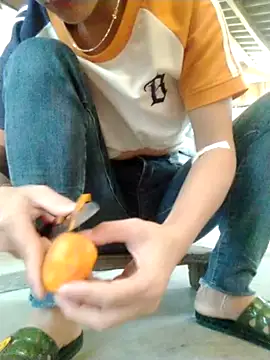 Snapshot of daisy_will chatting on 10/22/25, 07:08 daisy will online show from 10/22/25, 07:08