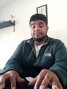 Snapshot of Rolo-Sumiso chatting on 09/16/25, 01:01 Rolo-Sumiso online show from 09/16/25, 01:01