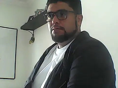 Snapshot of Rolo-Sumiso chatting on 09/17/25, 03:57 Rolo-Sumiso online show from 09/17/25, 03:57