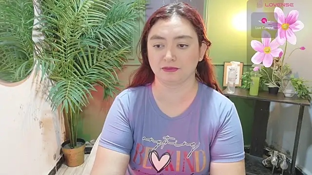 Snapshot of Anaa_Rose chatting on 05/03/26, 12:11 Anaa Rose online show from 05/03/26, 12:11