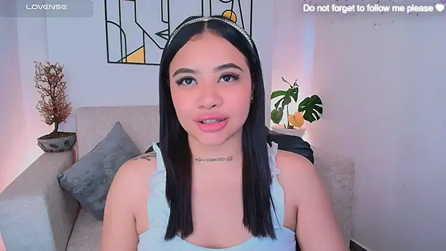 nicemiiaa7  online show from 02/12/26, 01:17