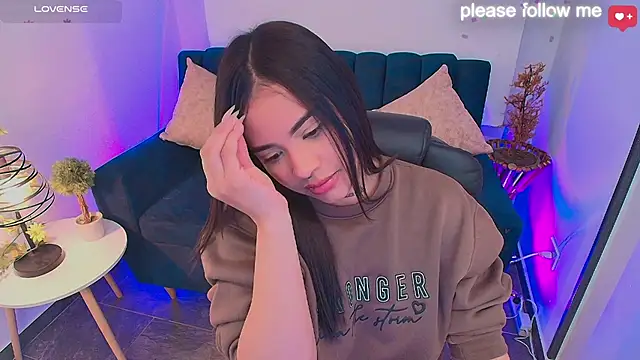 nicemiiaa7  online show from 05/21/26, 01:56