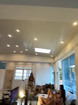 Melody-baby online show from 09/26/25, 10:36