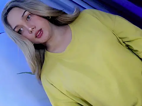 Snapshot of Sweet_angelinax chatting on 04/04/26, 10:46 Sweet angelinax online show from 04/04/26, 10:46