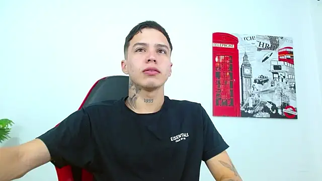 Cumandres18 online show from 02/18/26, 02:57