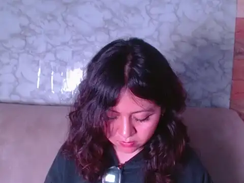 catalina santana20 online show from 10/13/25, 02:33