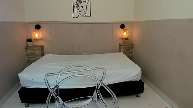 AuroraSky8 online show from 10/25/25, 11:51